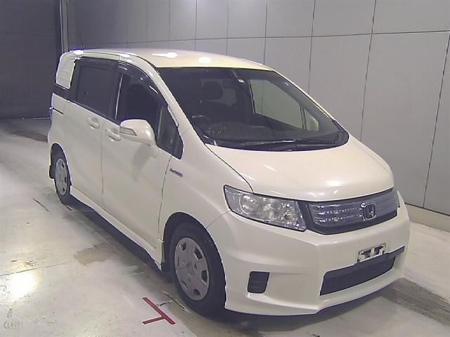 55112 HONDA FREED SPIKE GP3 2012 г. (Honda Nagoya)